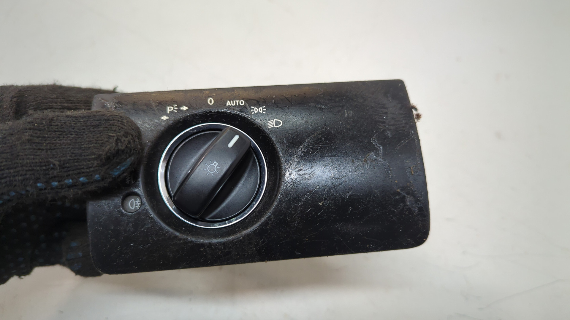 Переключатель света фар