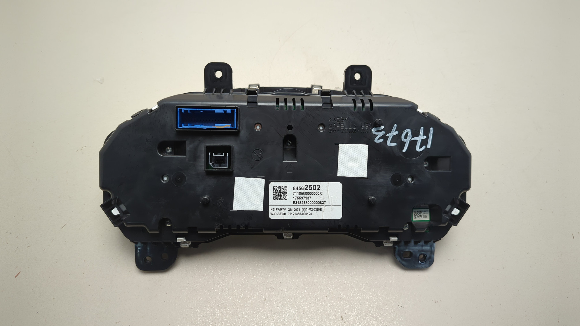 Панель приборов