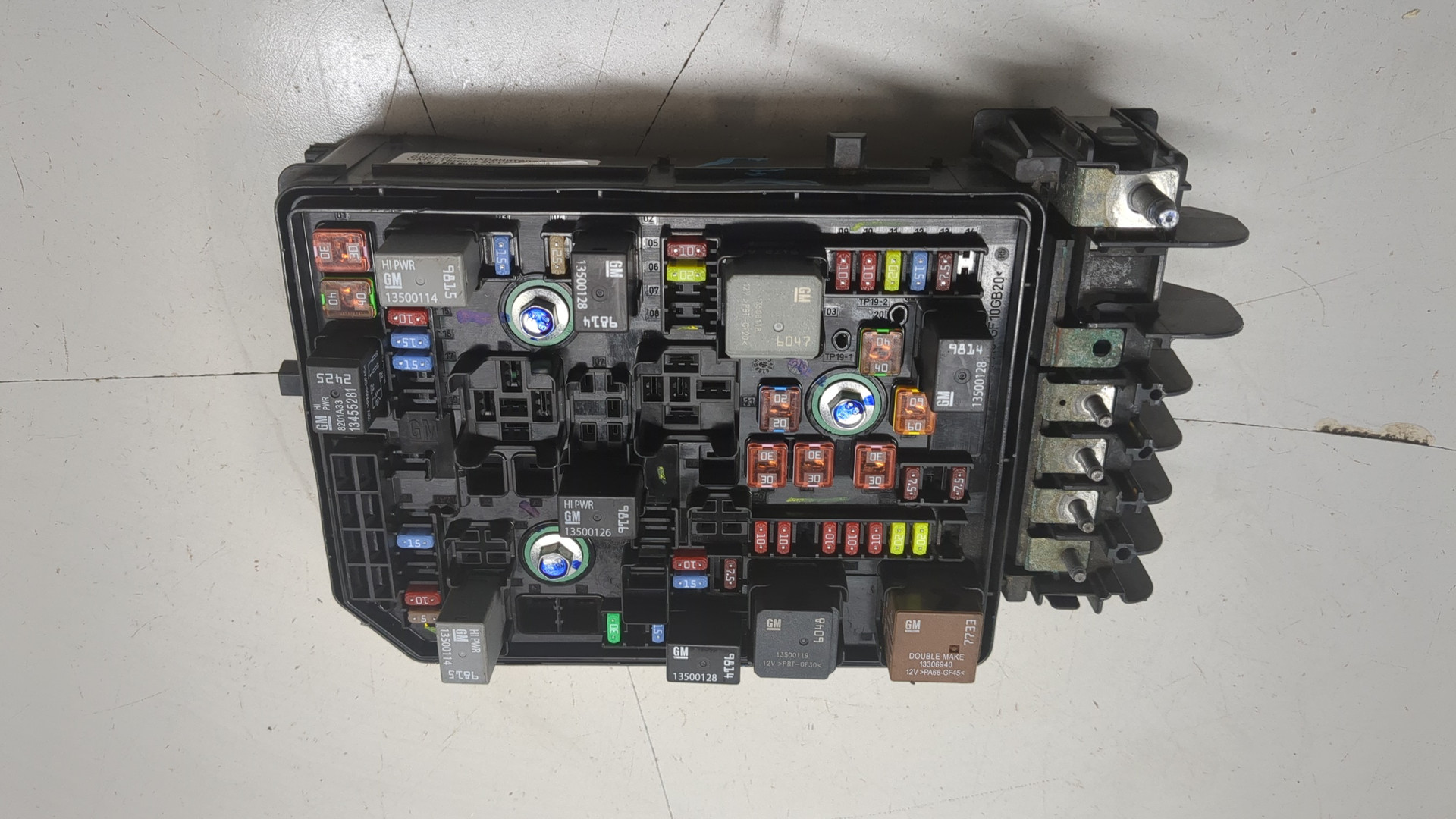 Блок предохранителей