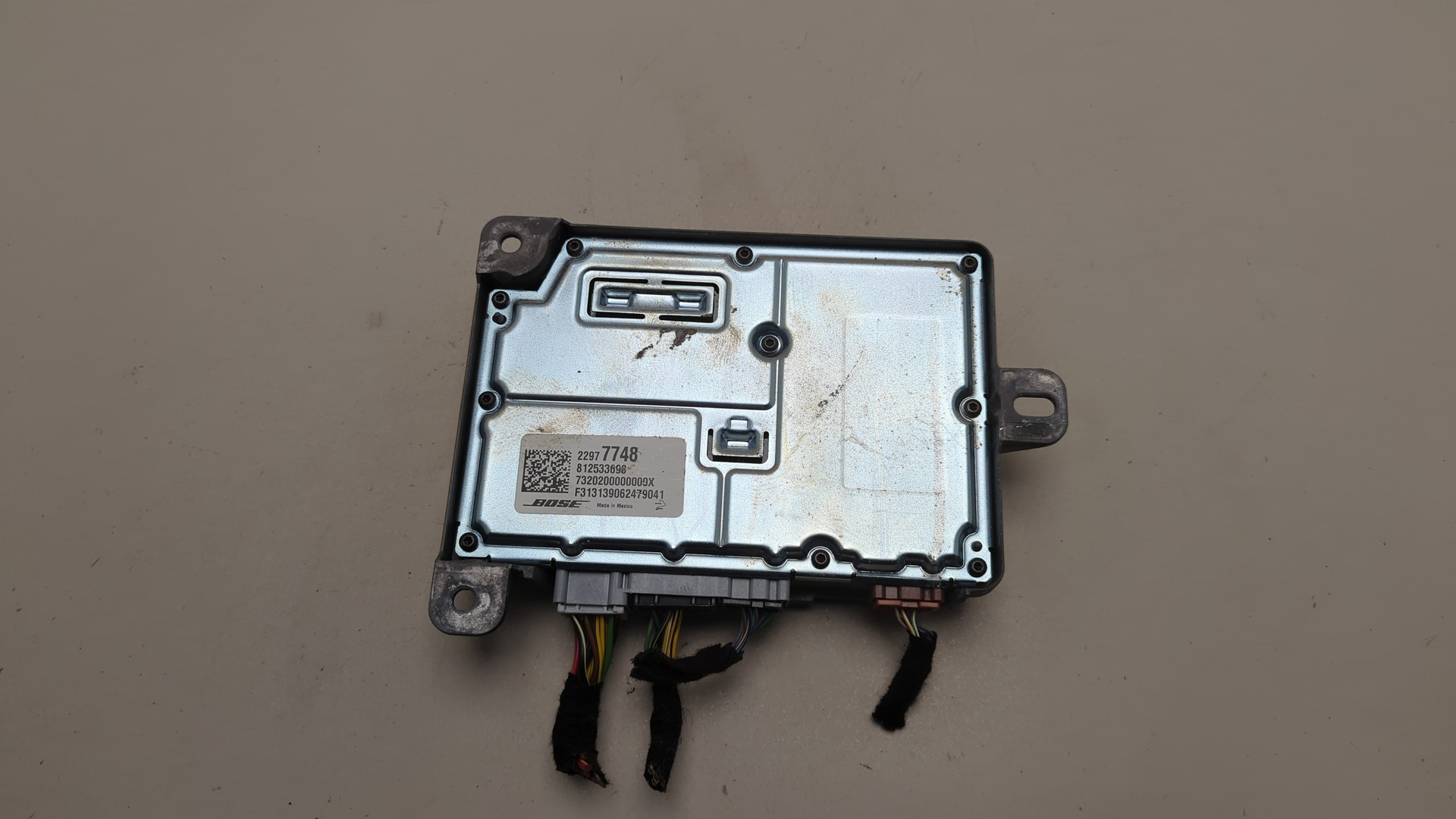 Усилитель акустической системы