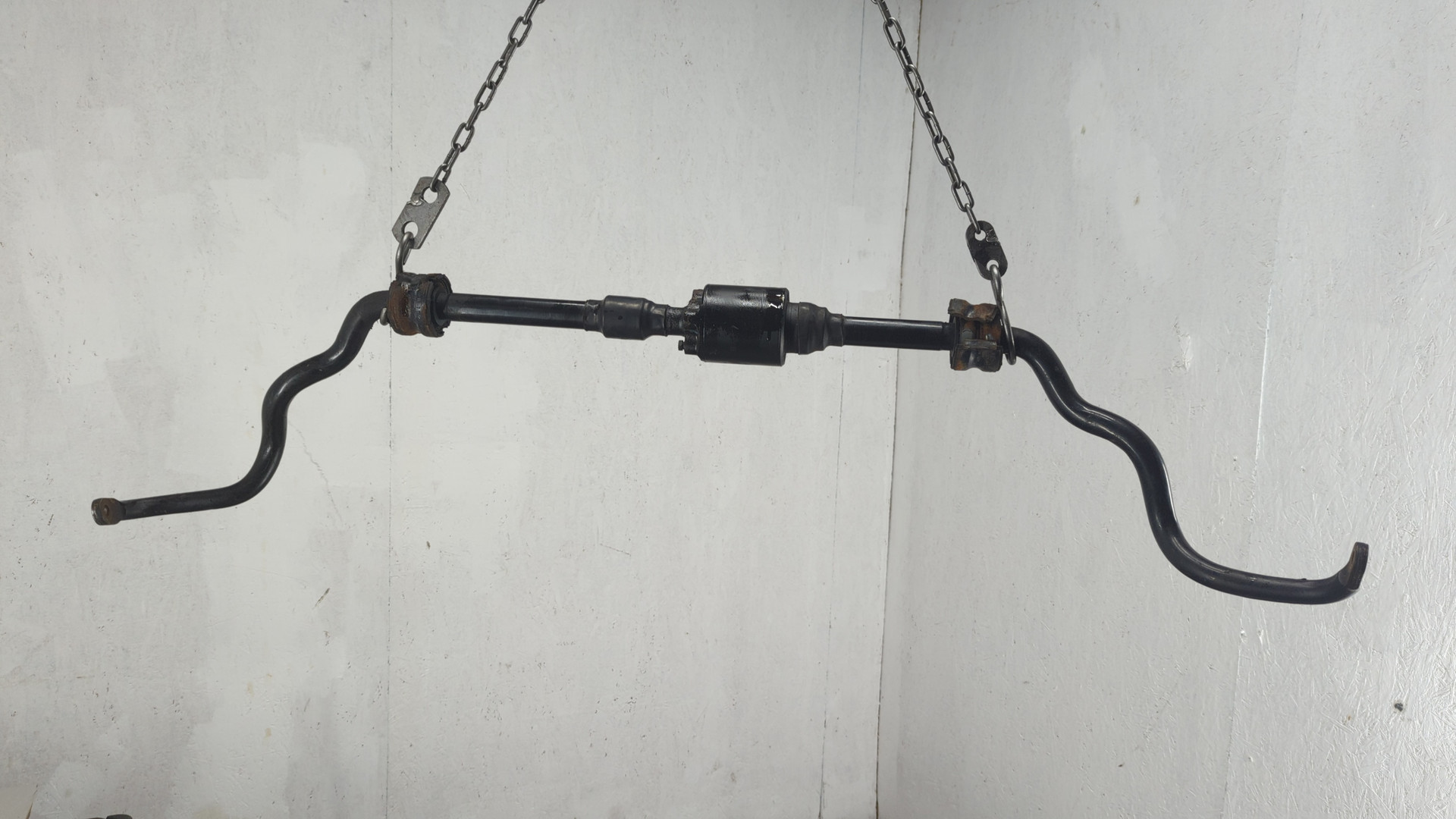 Стабилизатор передний