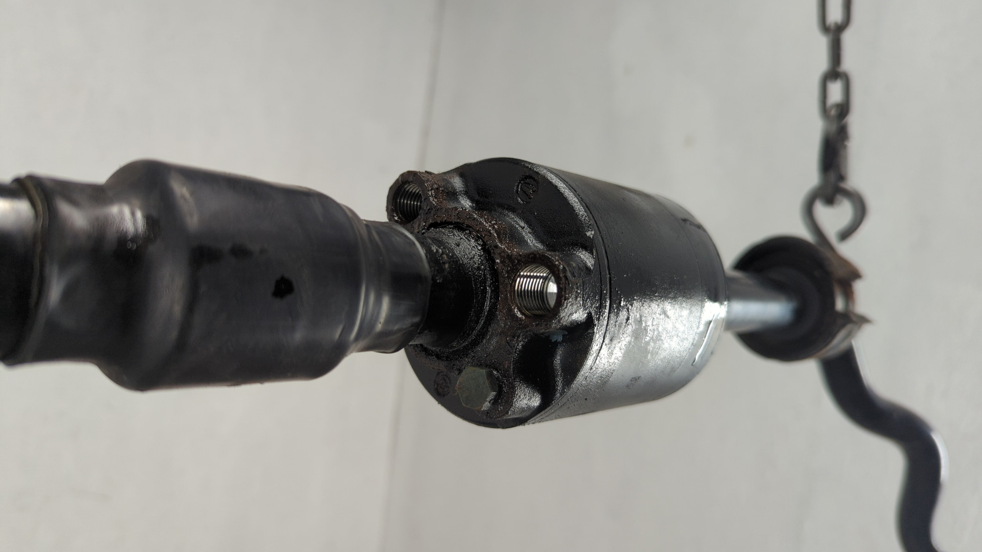 Стабилизатор передний