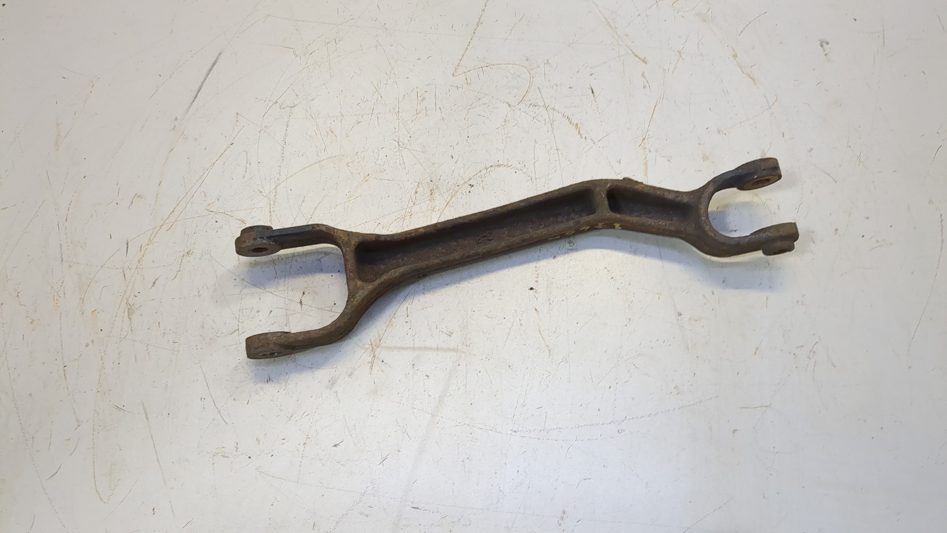 Рычаг задний правый