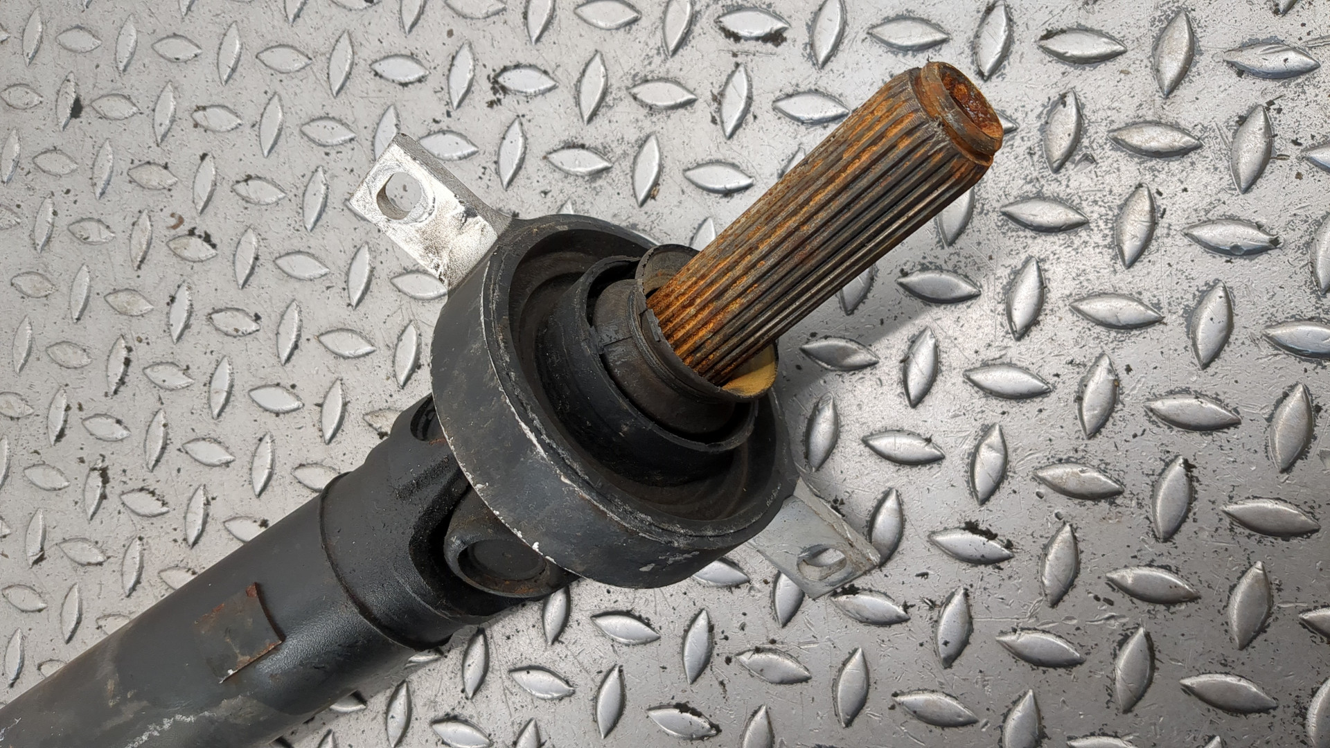 Вал карданный задний