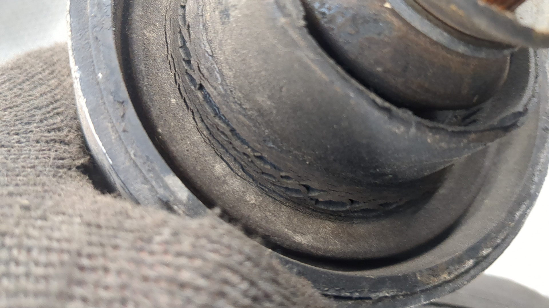 Вал карданный задний