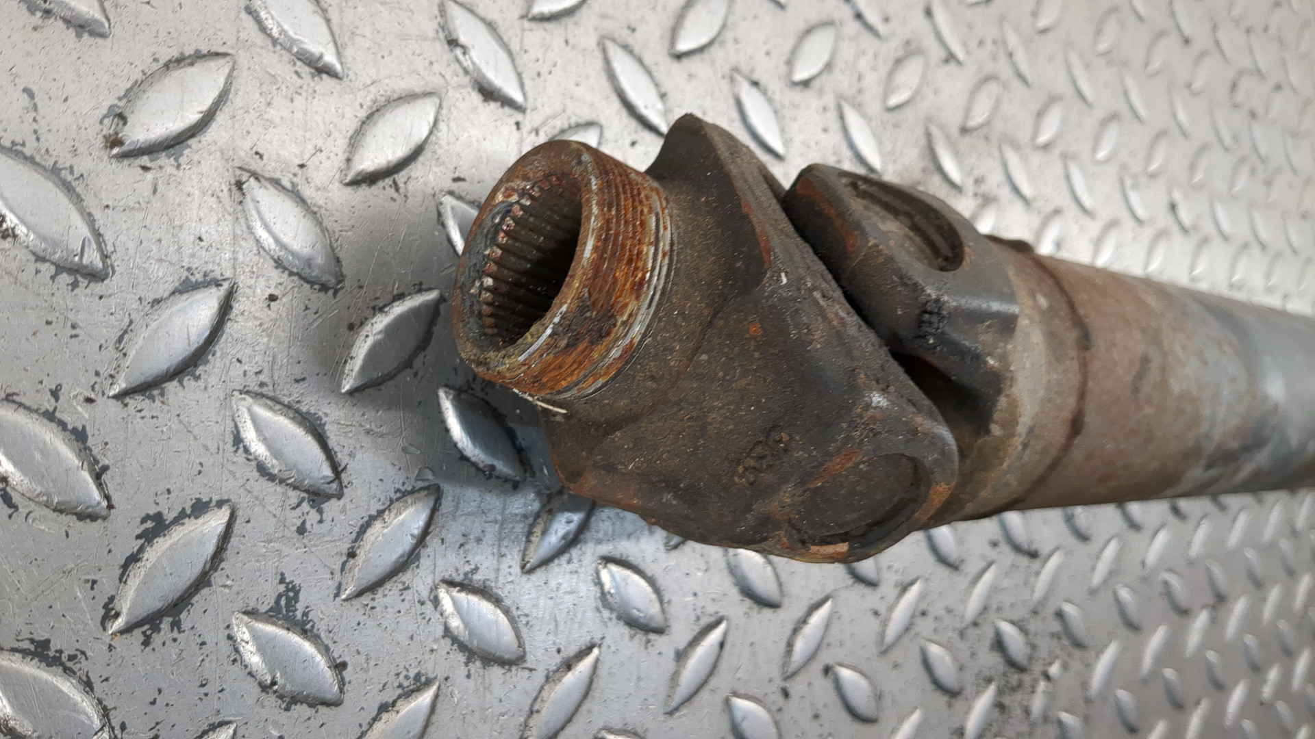 Вал карданный задний