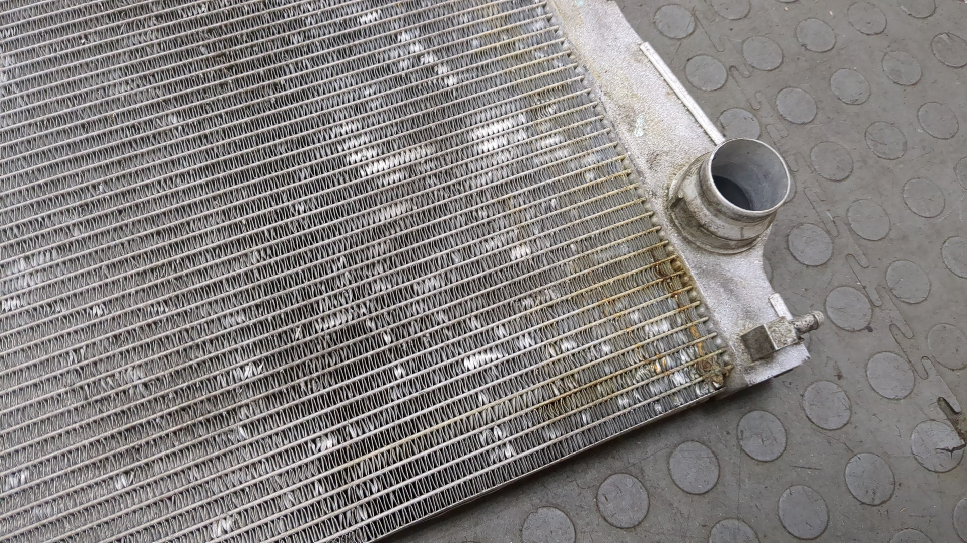 Радиатор охлаждения двигателя основной