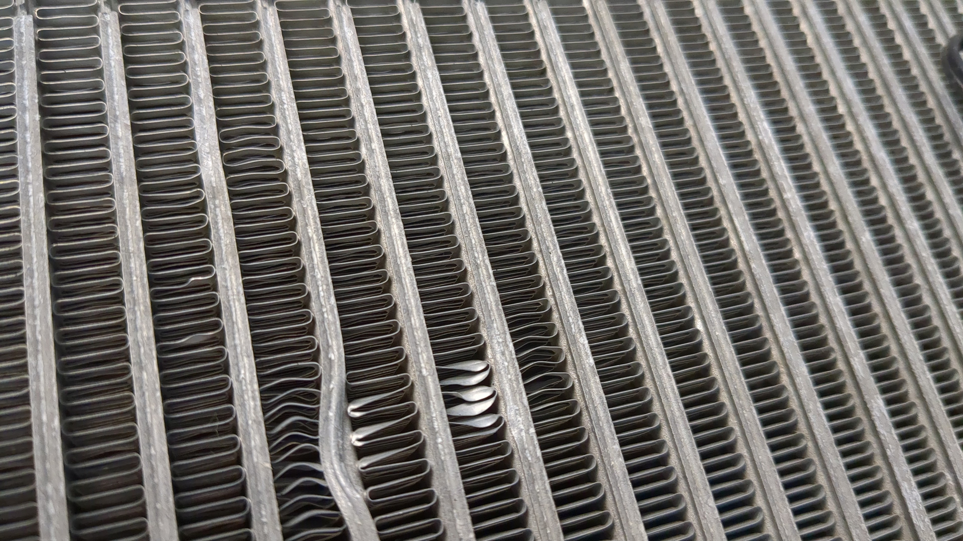 Радиатор кондиционера / конденсер