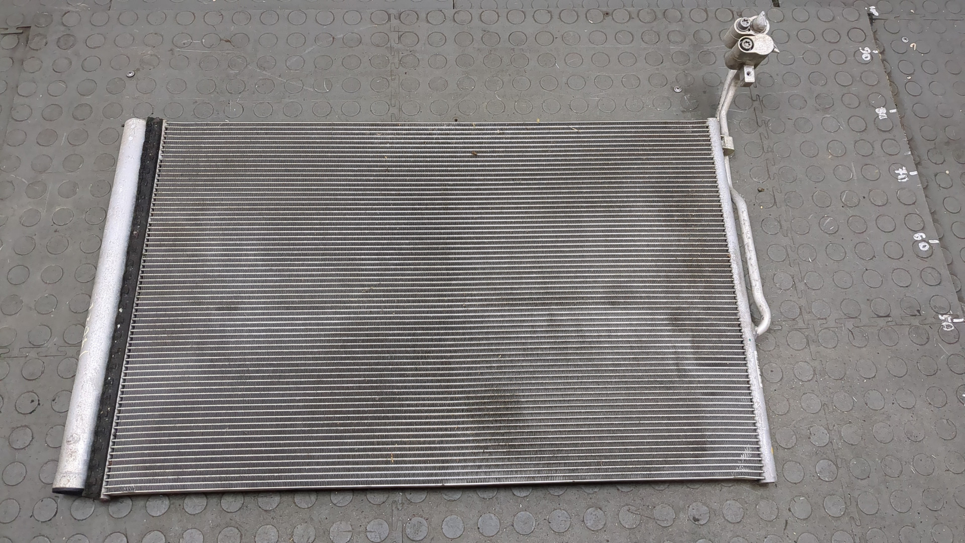 Радиатор кондиционера / конденсер