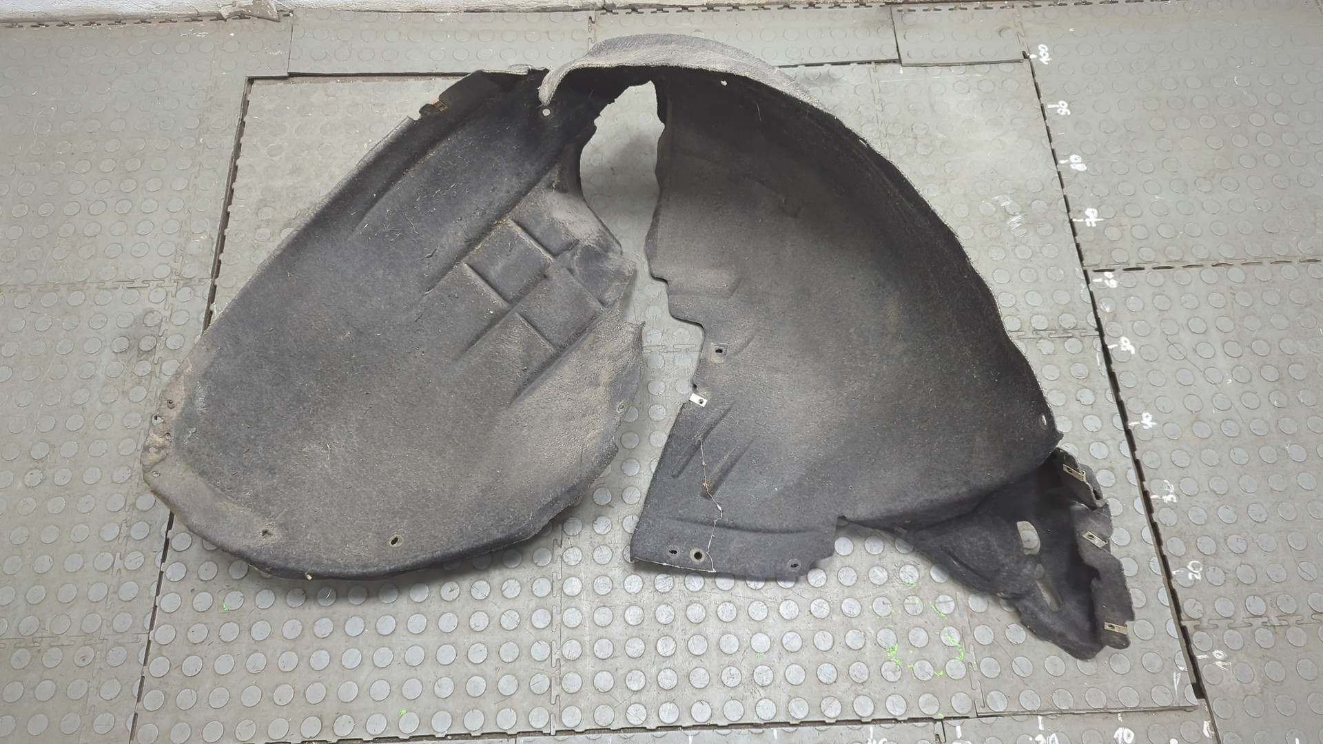 Локер передний правый