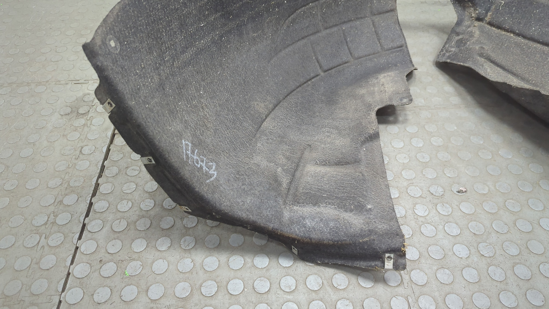 Локер передний левый