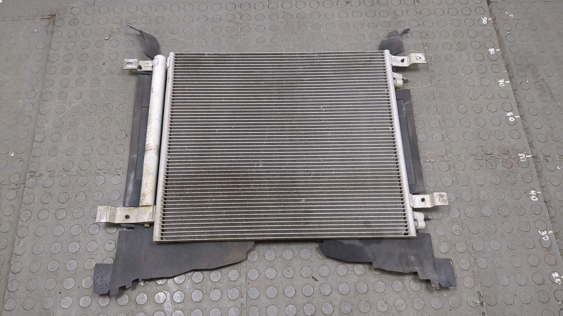 Радиатор кондиционера / конденсер
