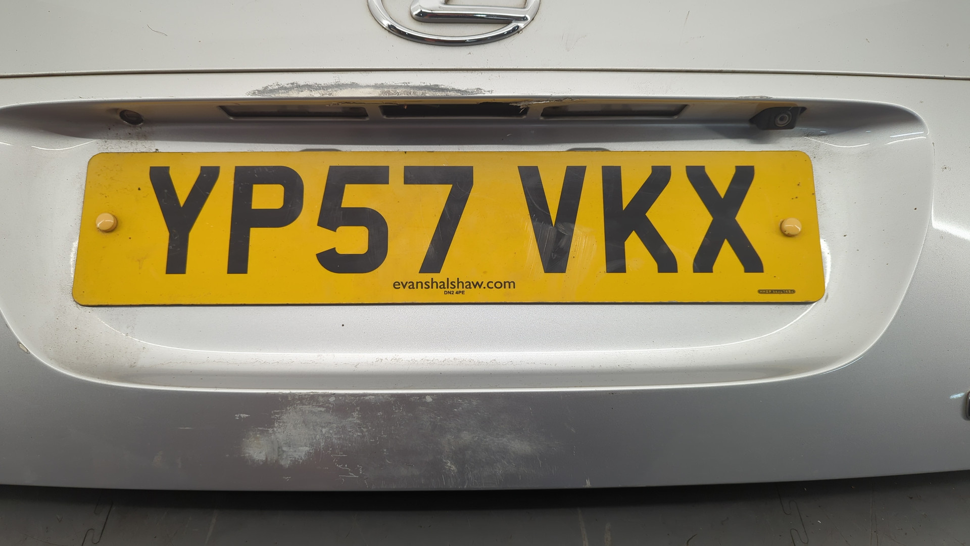 Дверь багажника