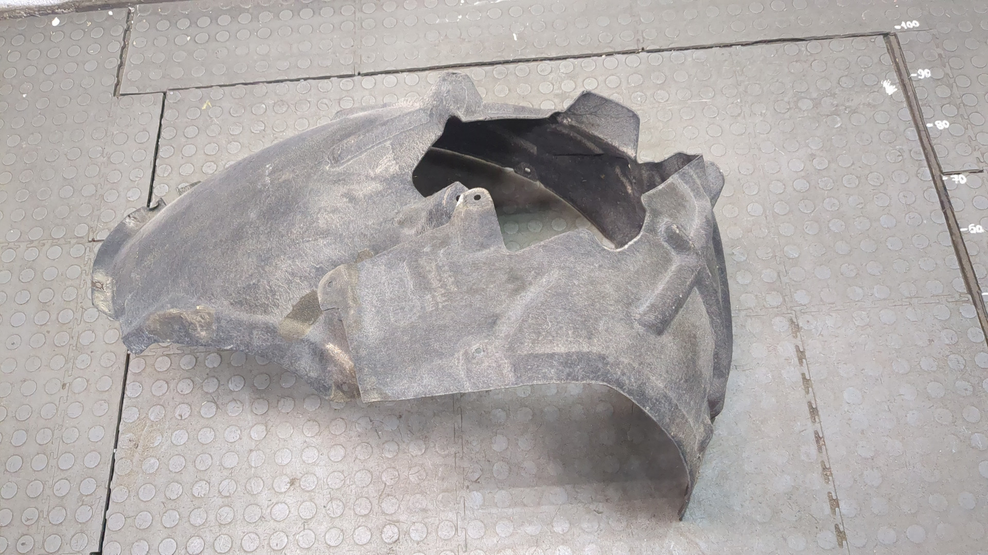 Локер передний левый