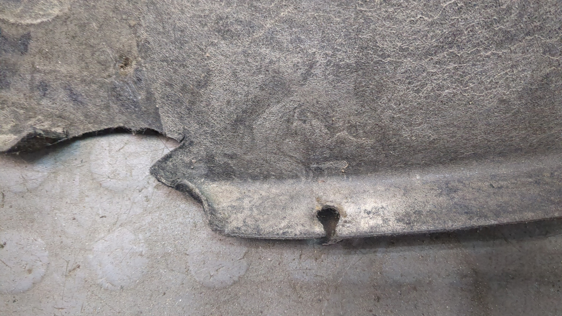 Локер передний левый