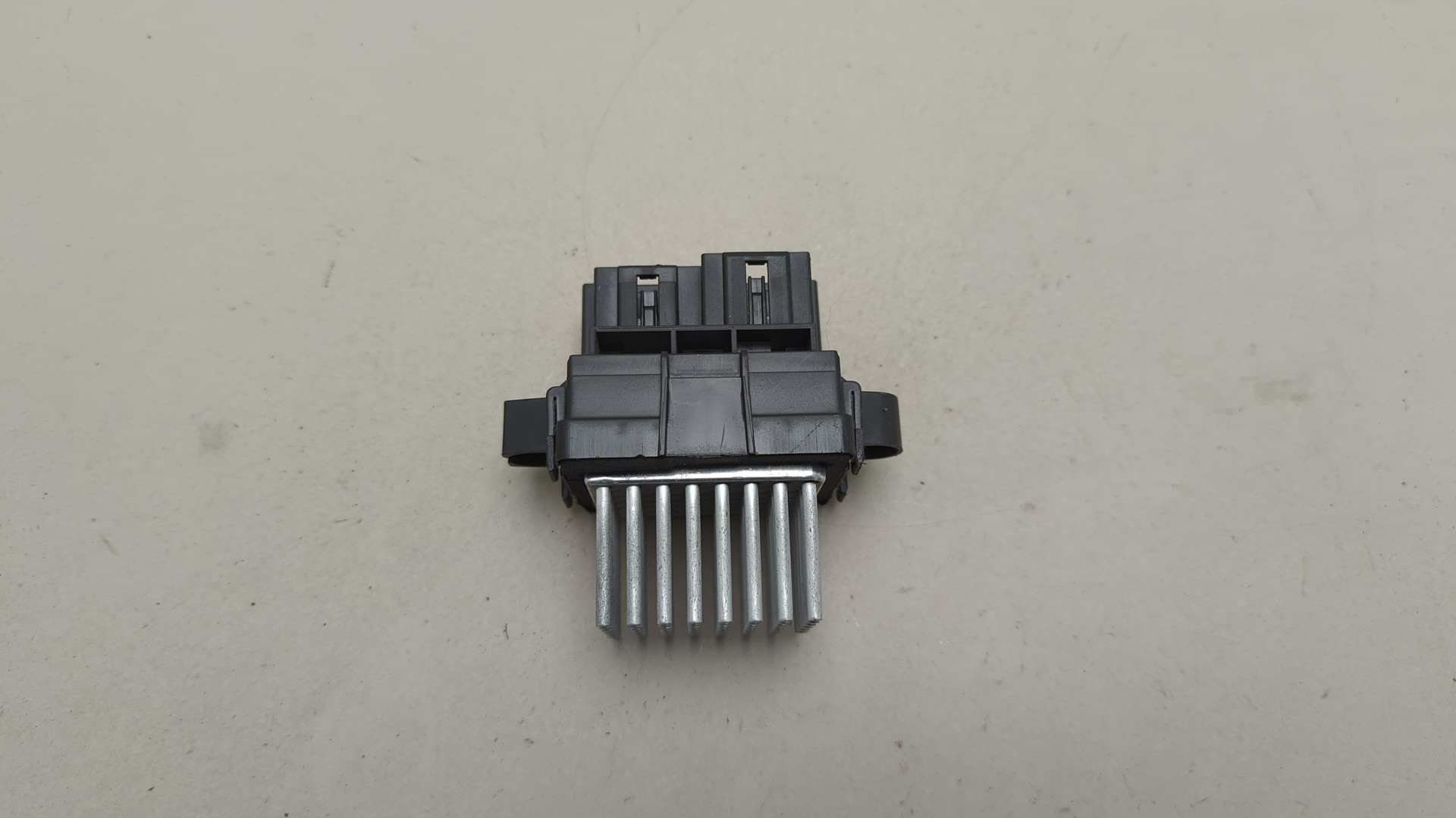 Резистор отопителя