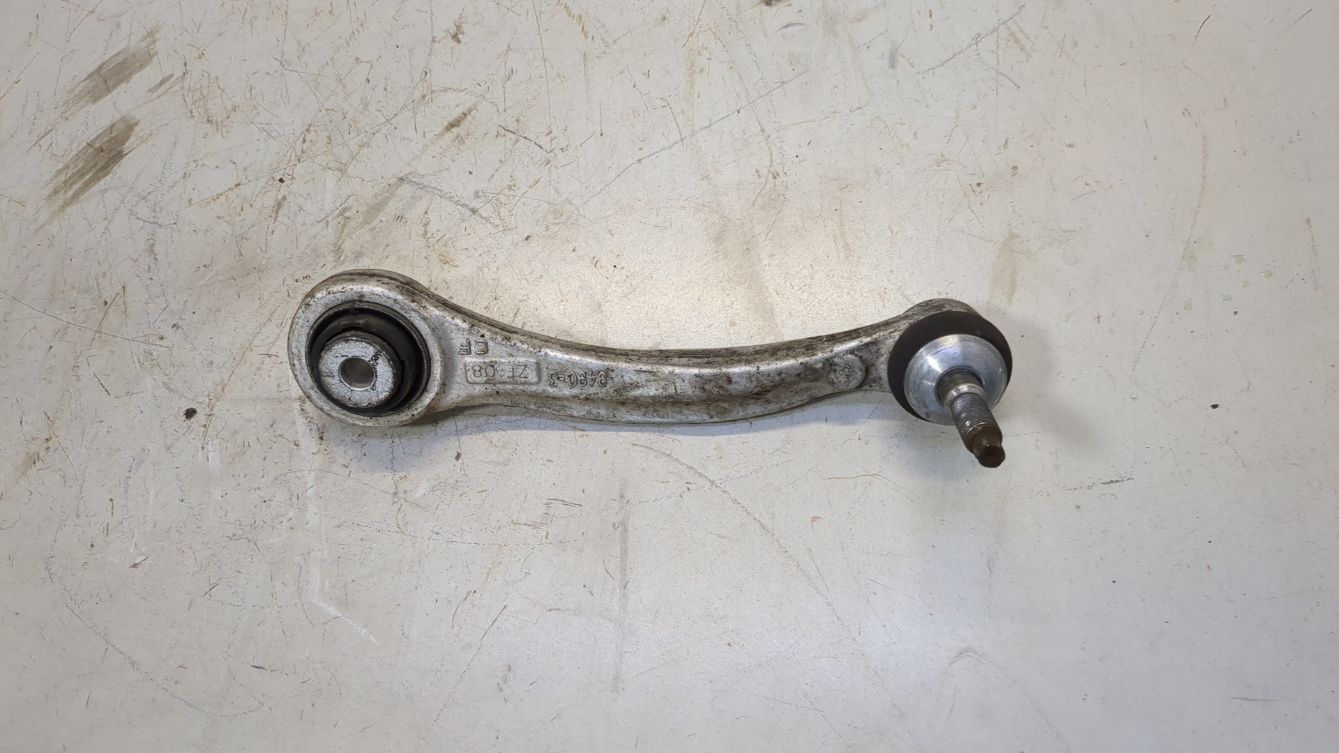 Рычаг задний правый