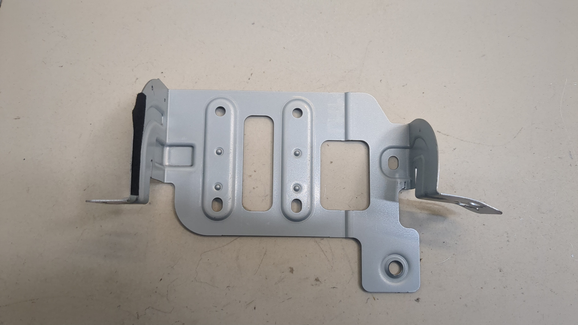 Кронштейн (сопут. товар)