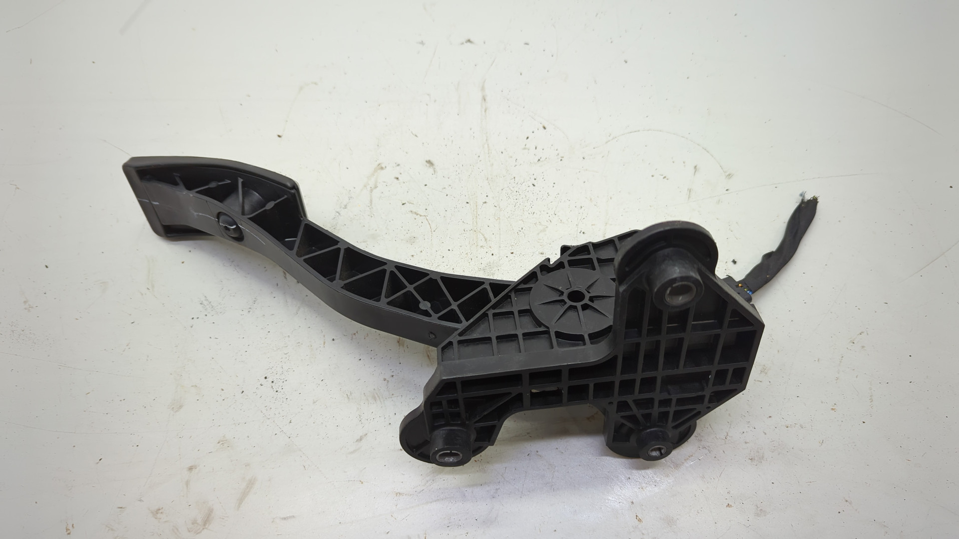 Педаль газа