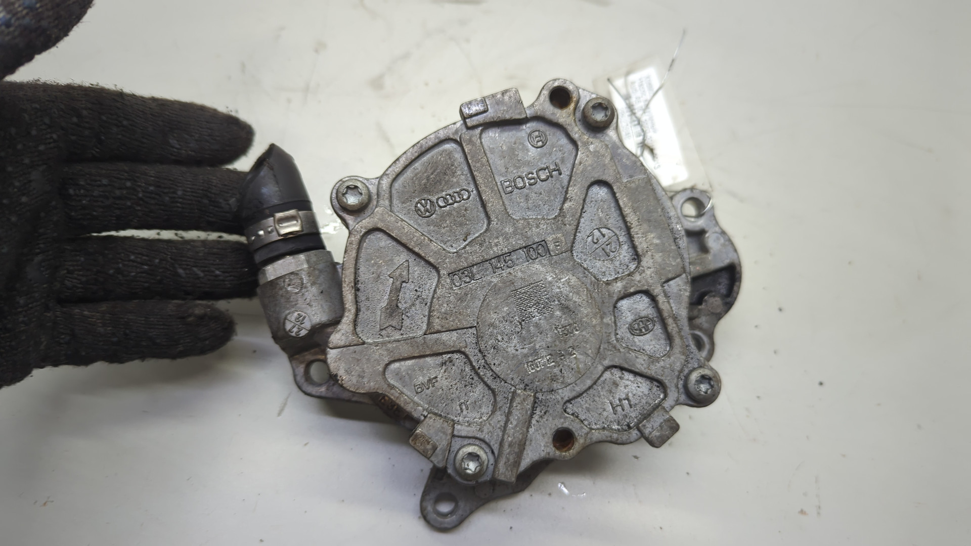 Насос вакуумный