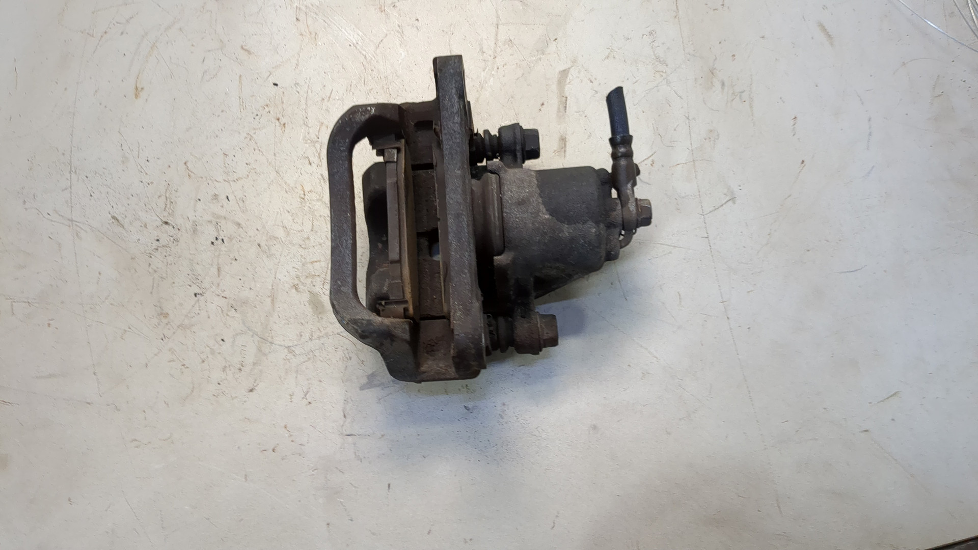 Суппорт задний правый