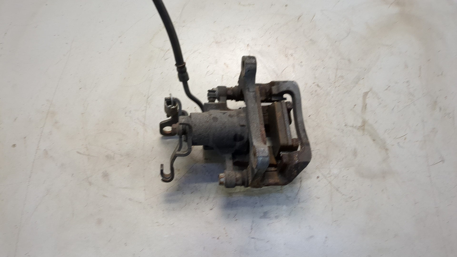 Суппорт задний правый