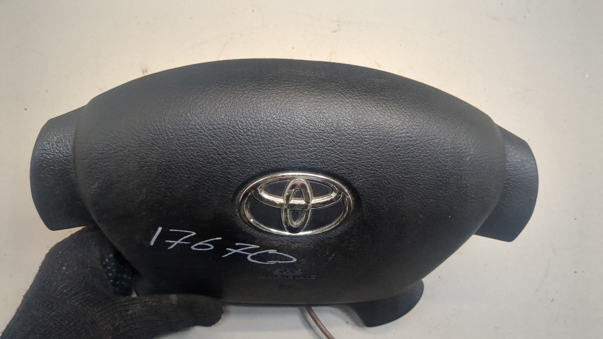 Подушка безопасности в рулевое колесо