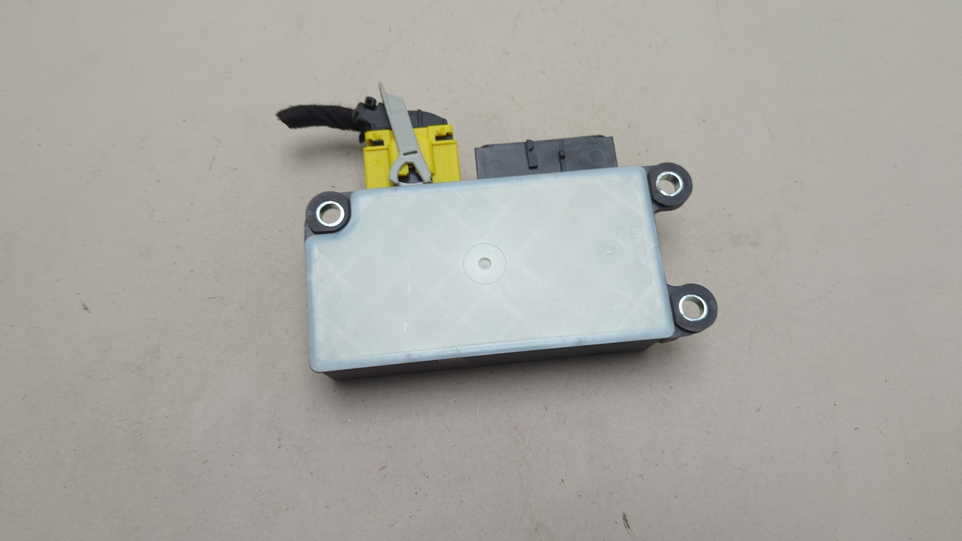 Блок управления подушек безопасности (AIR BAG)