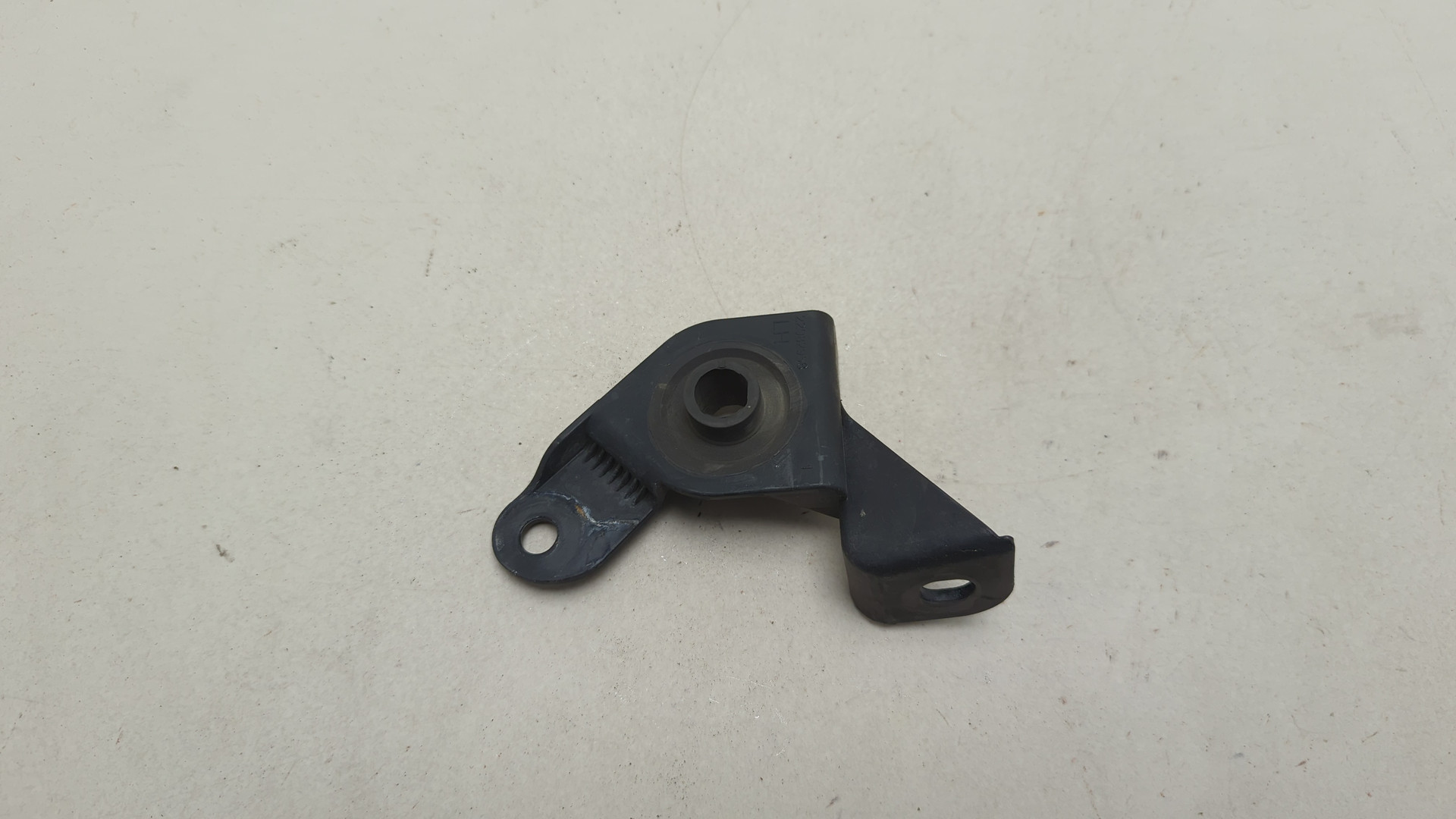 Кронштейн радиатора