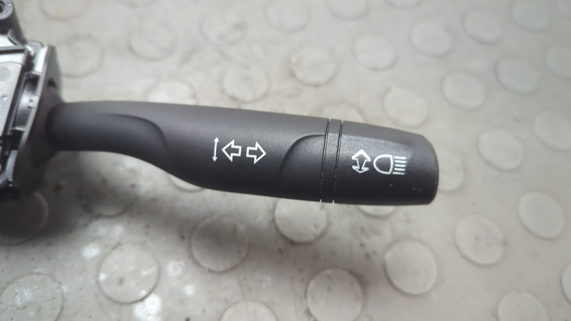 Переключатель подрулевой