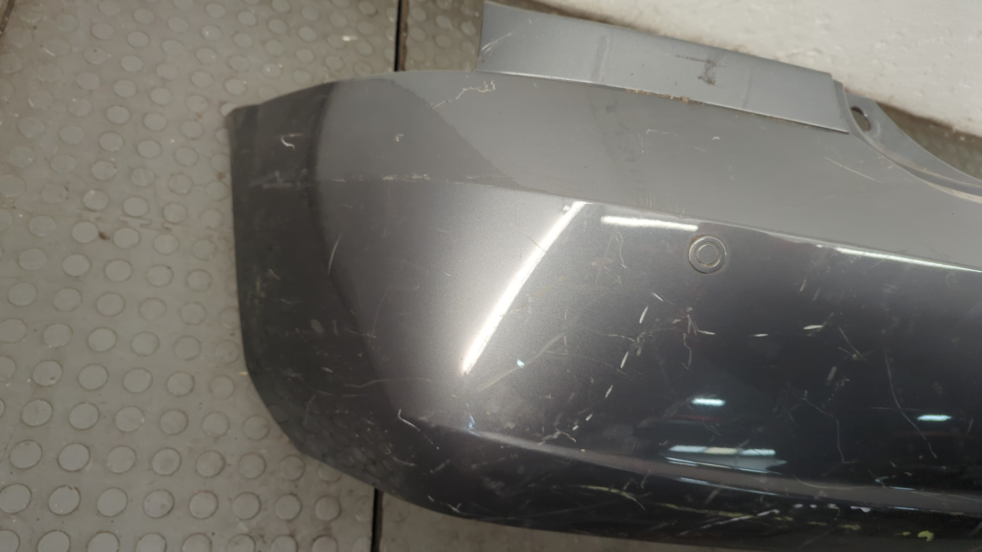 Бампер задний