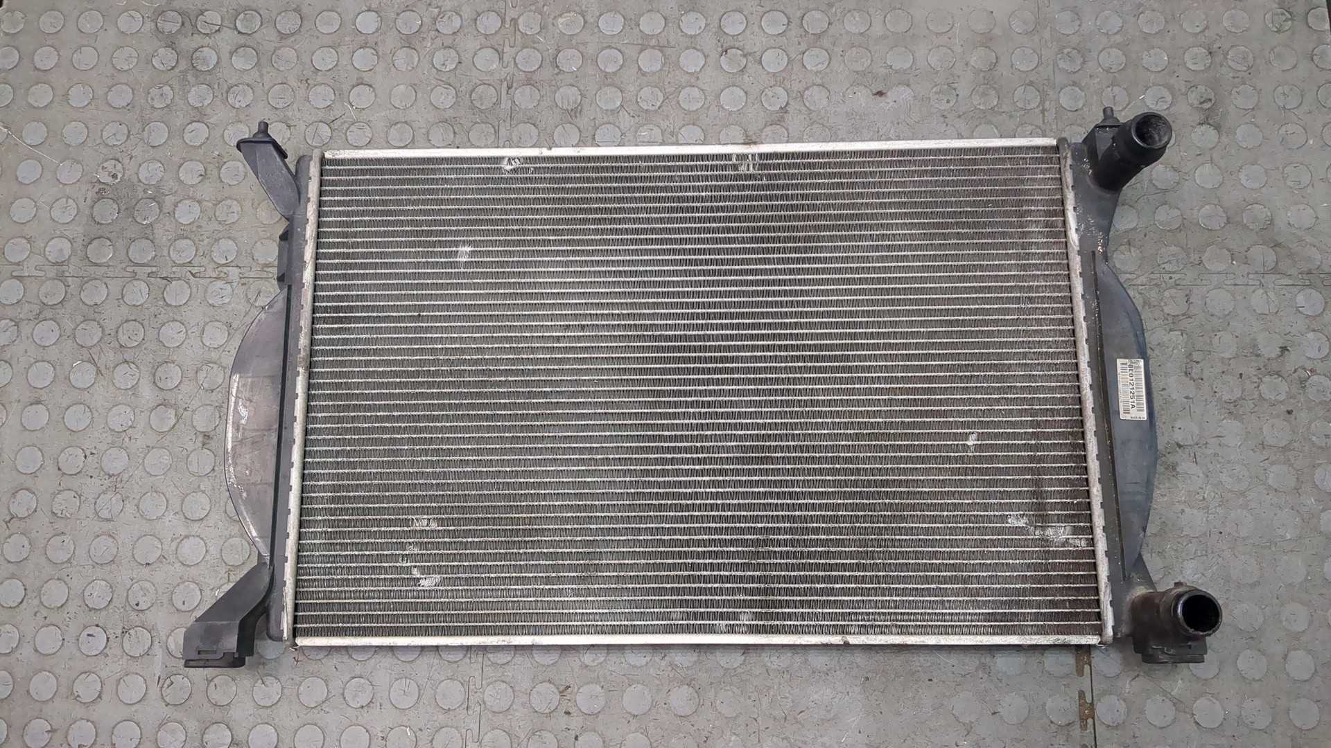 Радиатор охлаждения двигателя основной