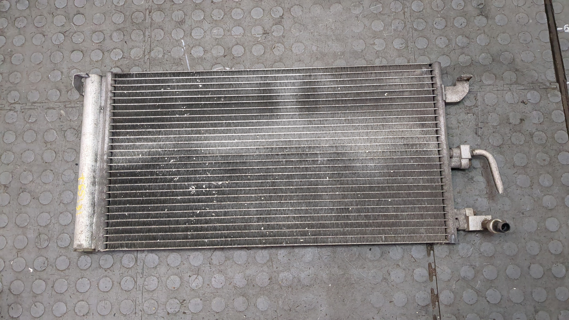 Радиатор кондиционера / конденсер