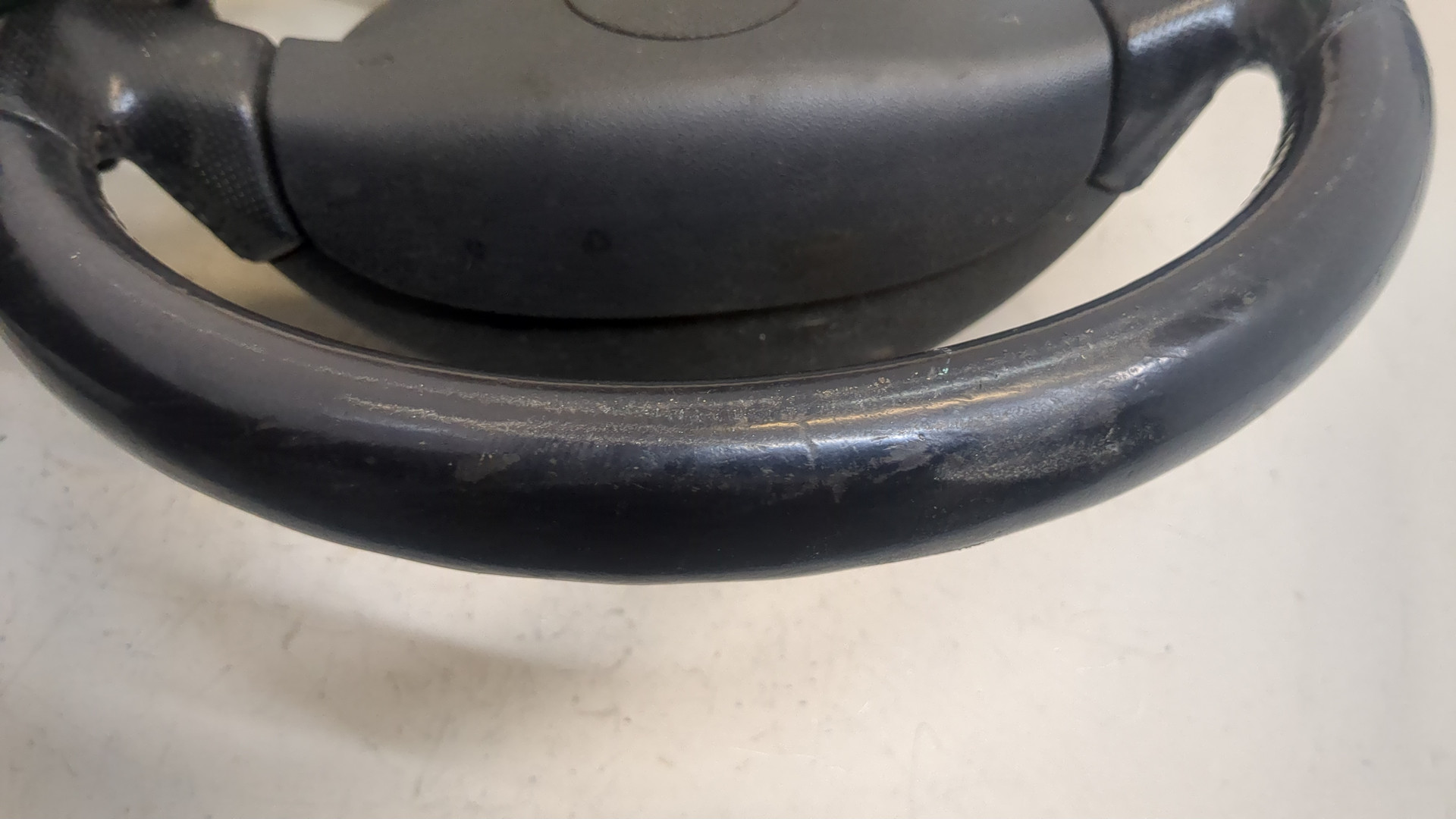 Рулевое колесо (руль)