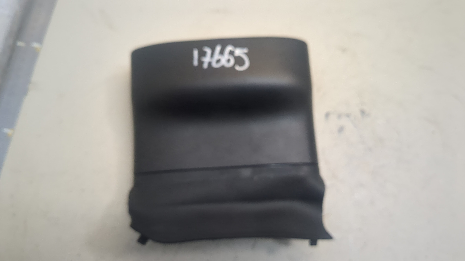 Кожух рулевой колонки