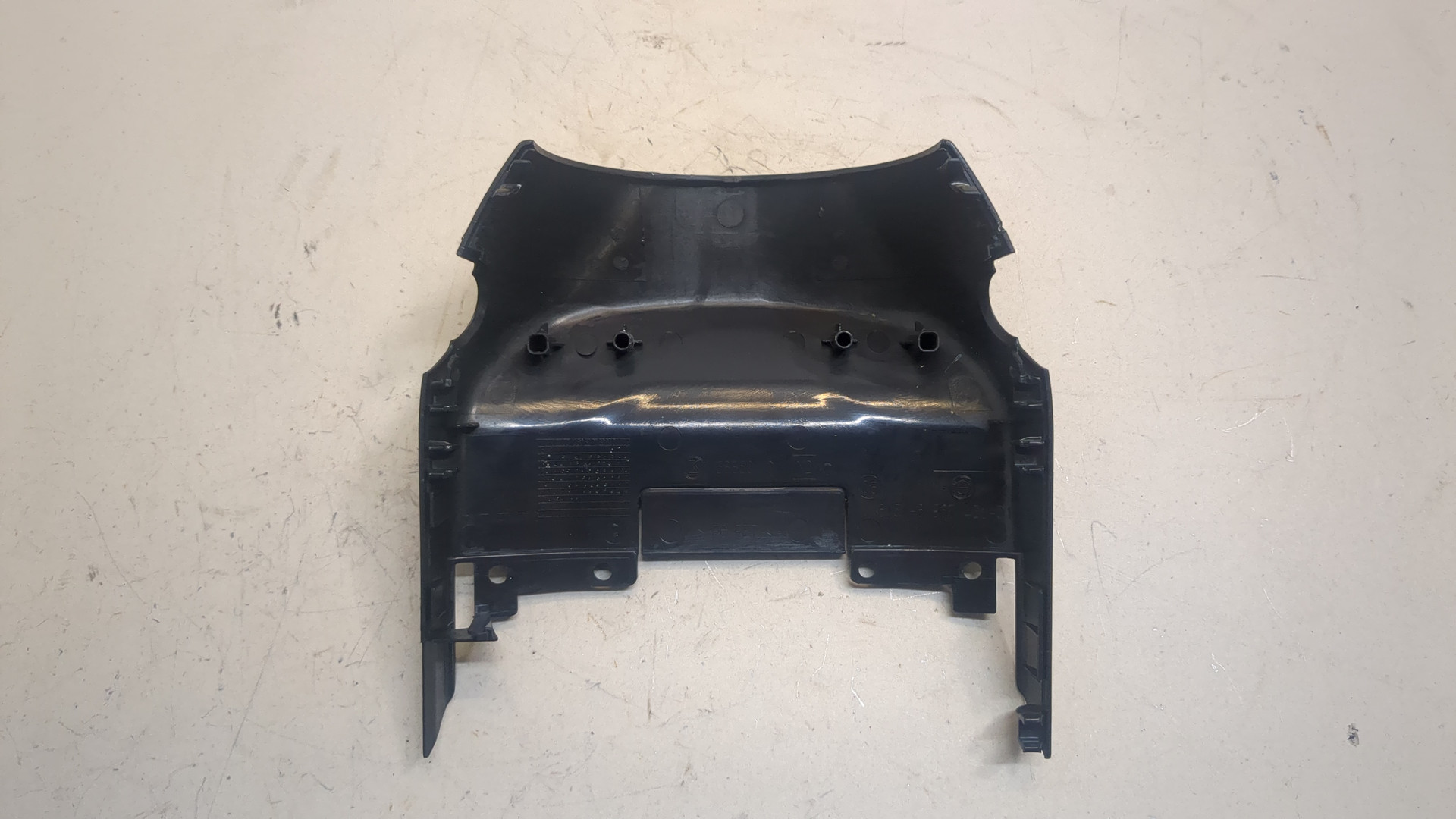 Кожух рулевой колонки