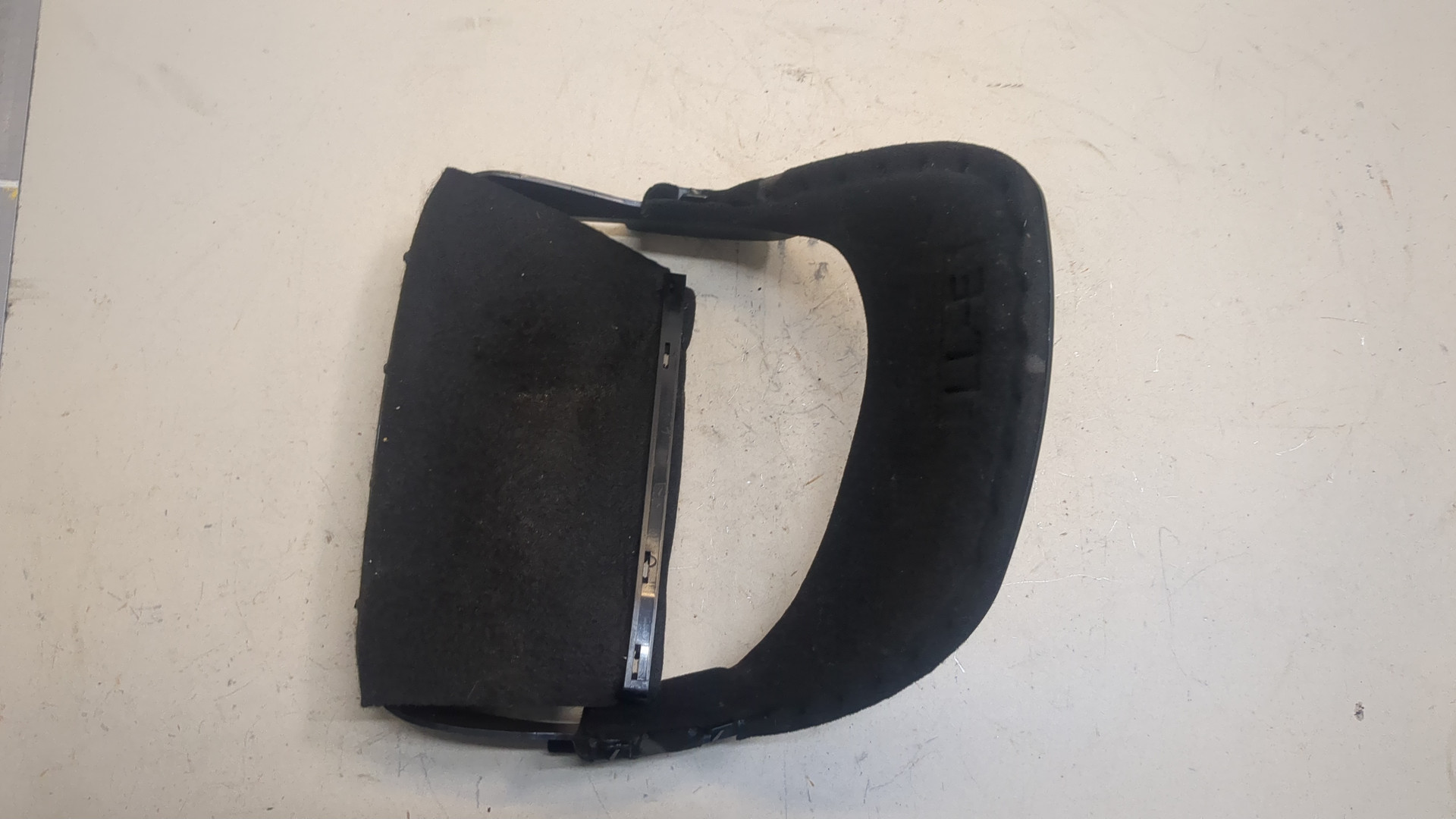 Кожух рулевой колонки