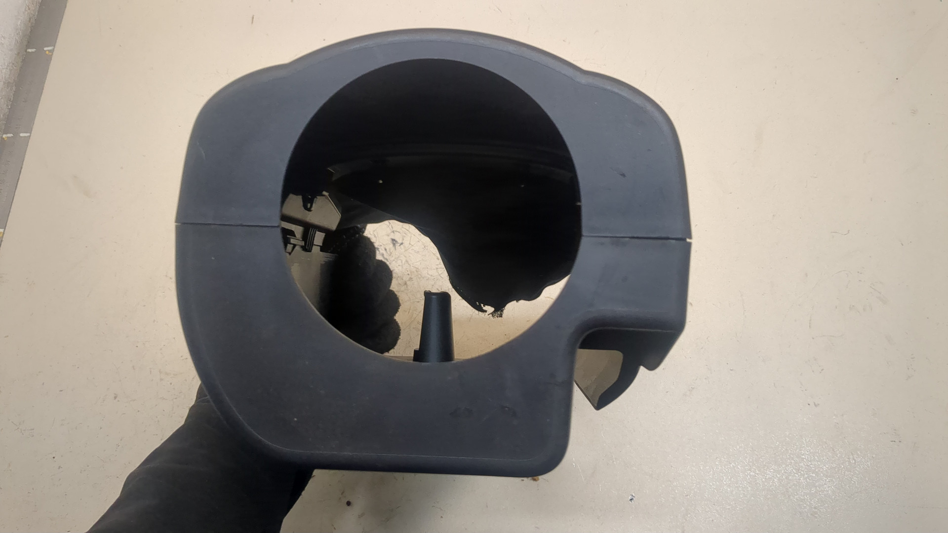 Кожух рулевой колонки