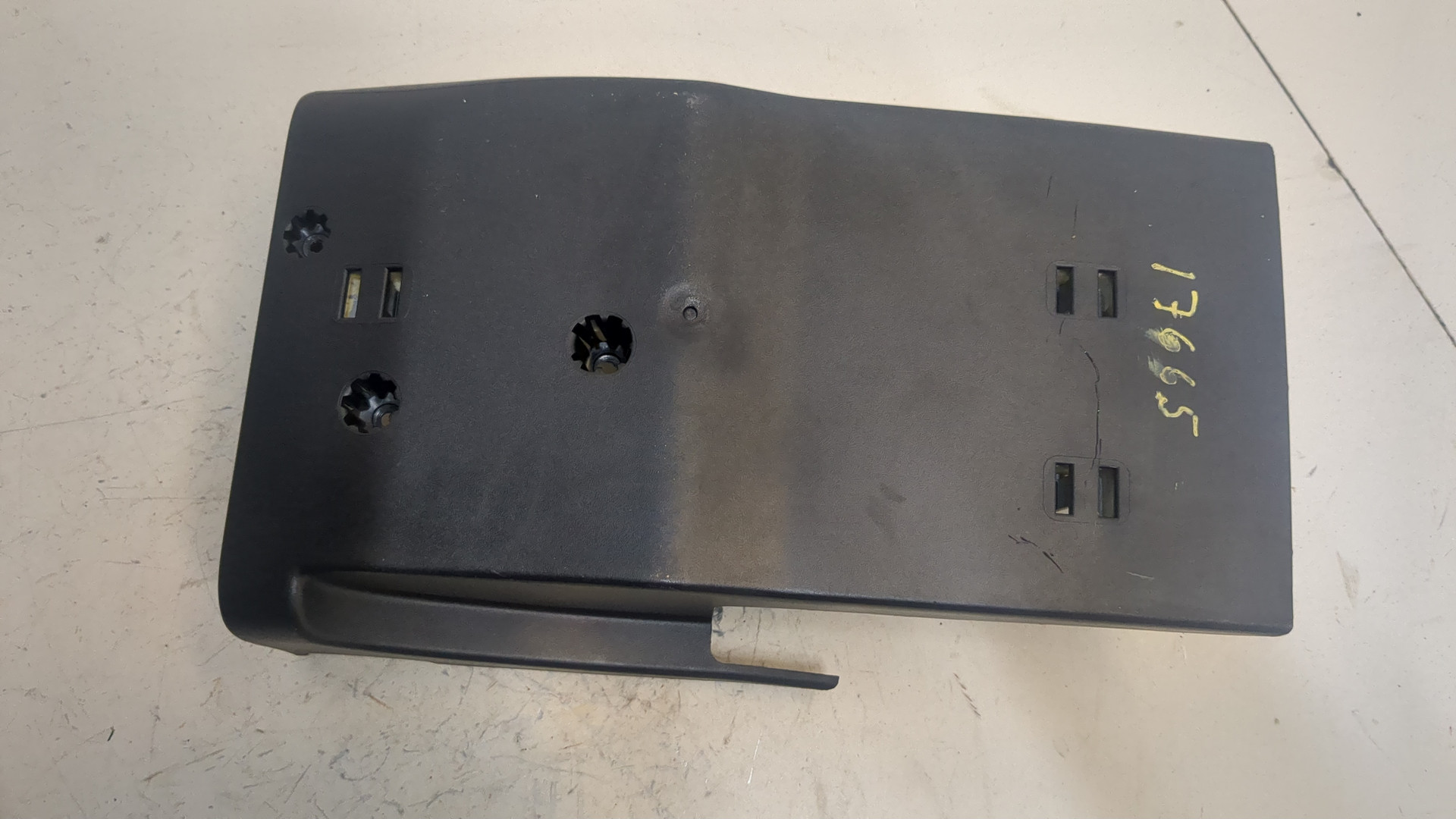 Кожух рулевой колонки