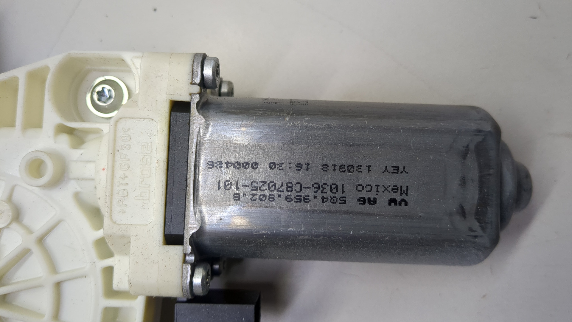 Стеклоподъемник электр. передний левый