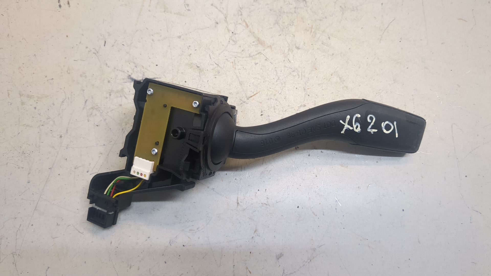 Переключатель поворотов подрулевой