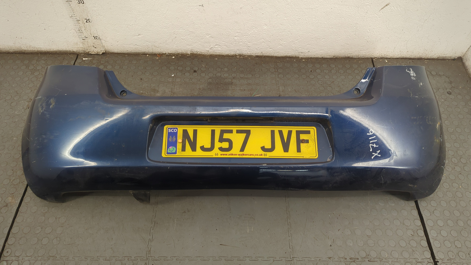 Бампер задний