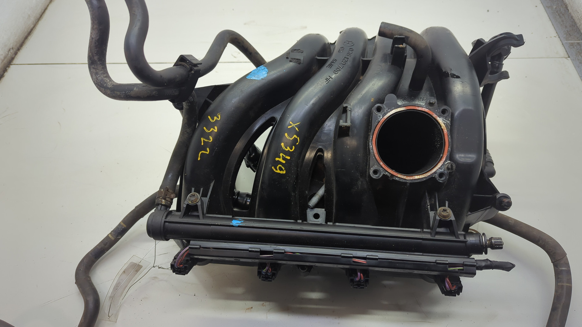 Коллектор впускной