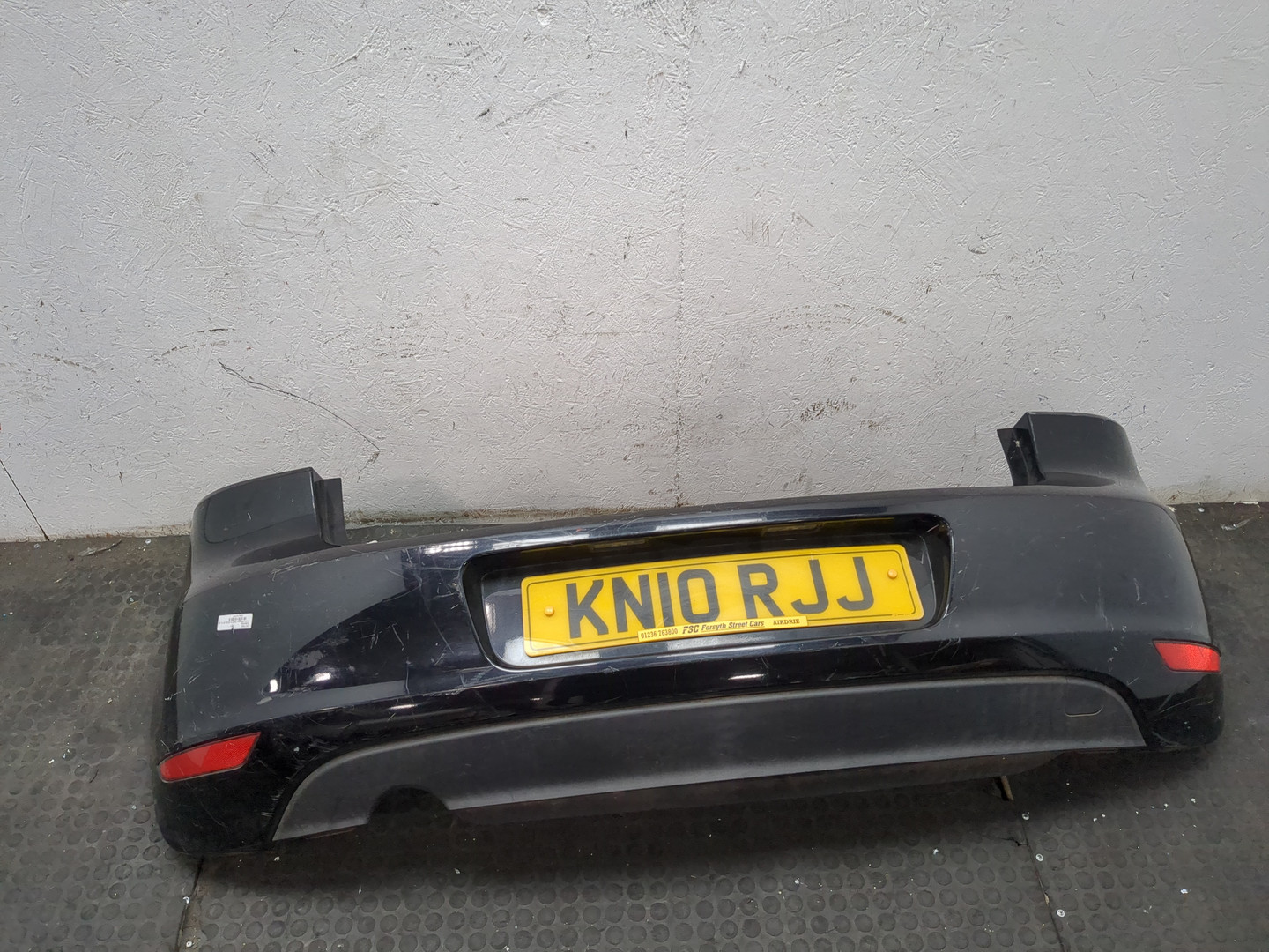 Бампер задний