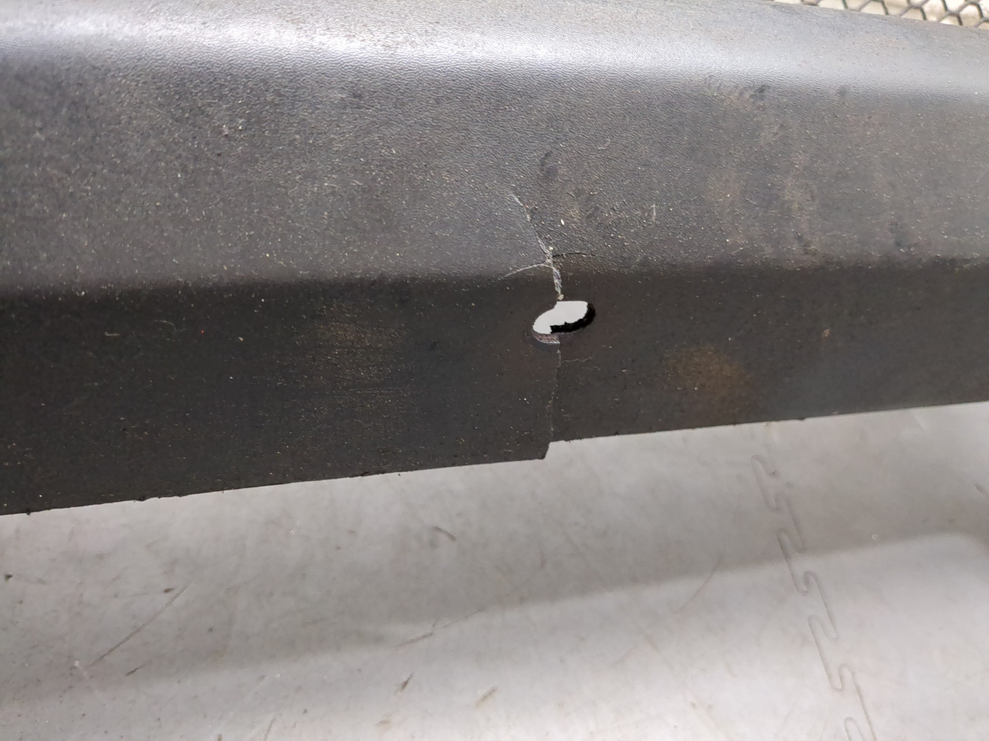 Бампер передний