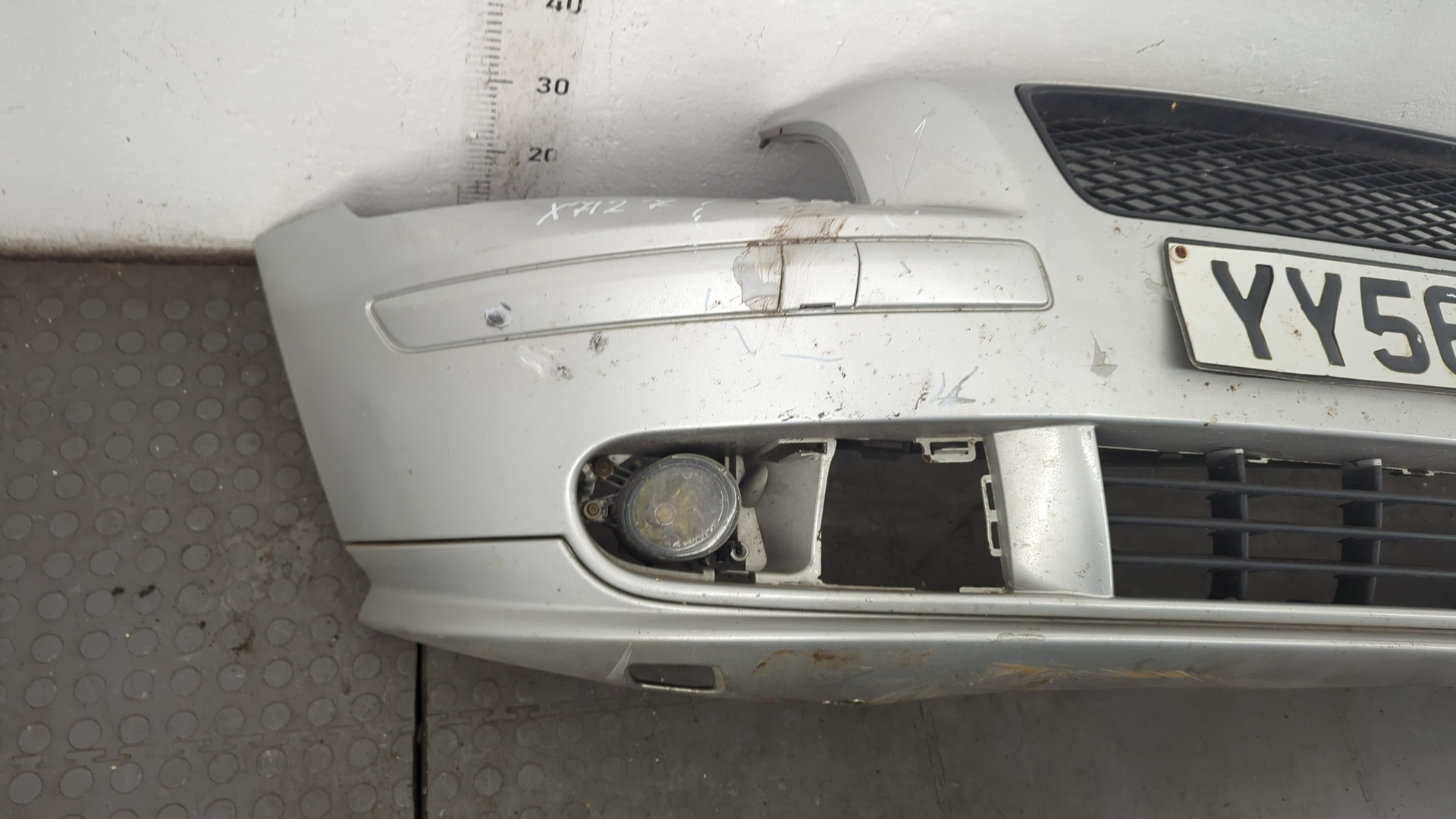 Бампер передний