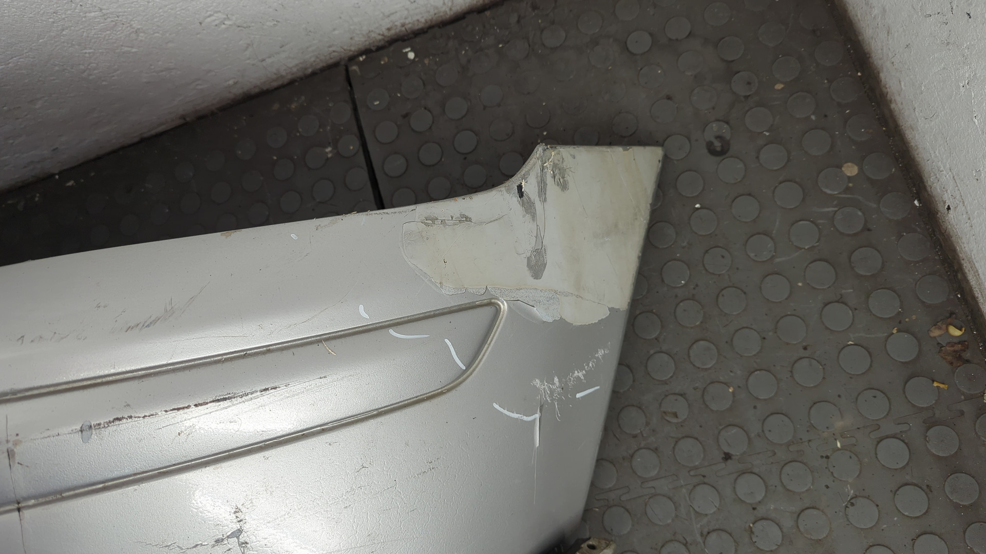 Бампер передний