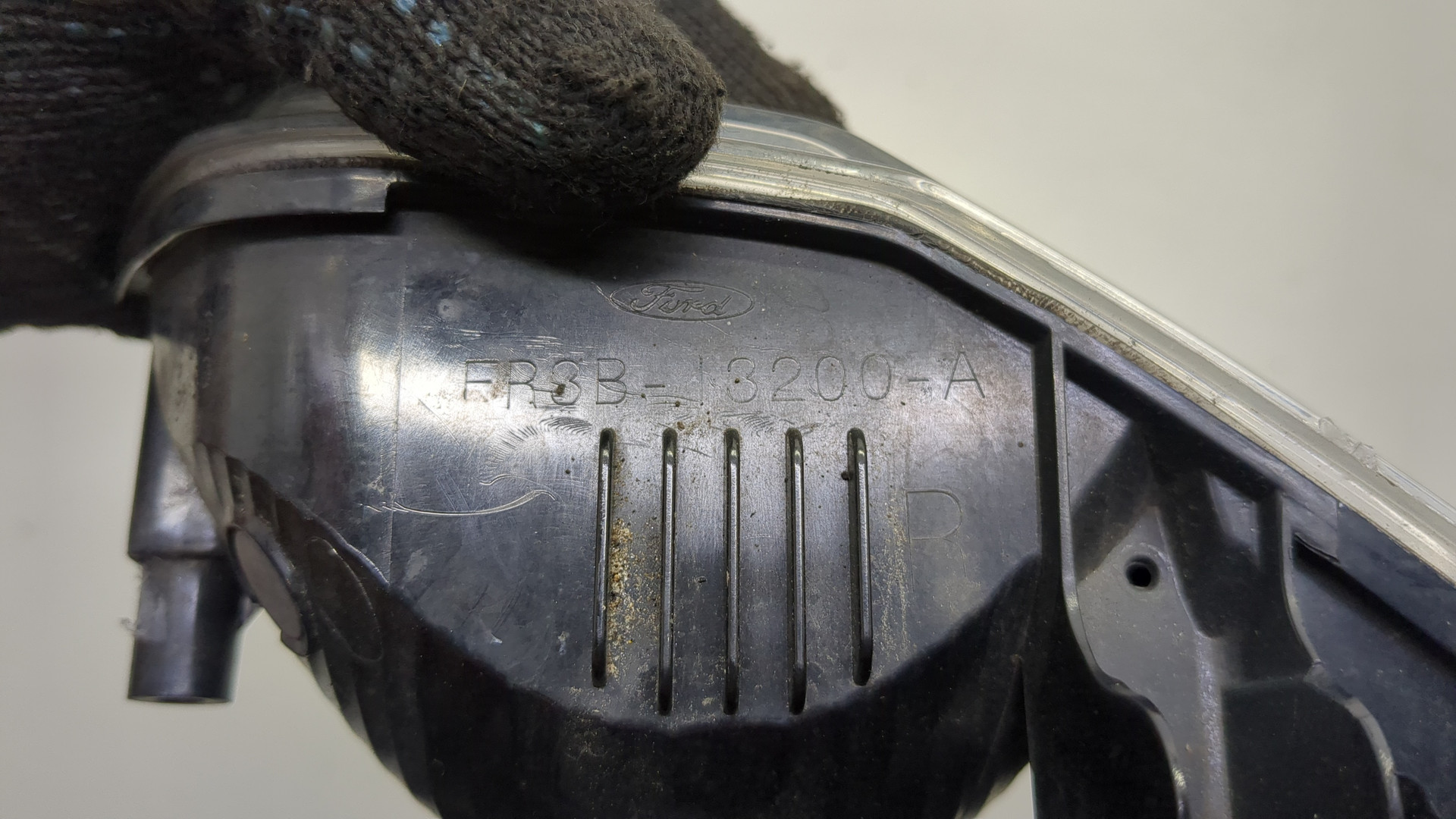 Повторитель на крыло правый