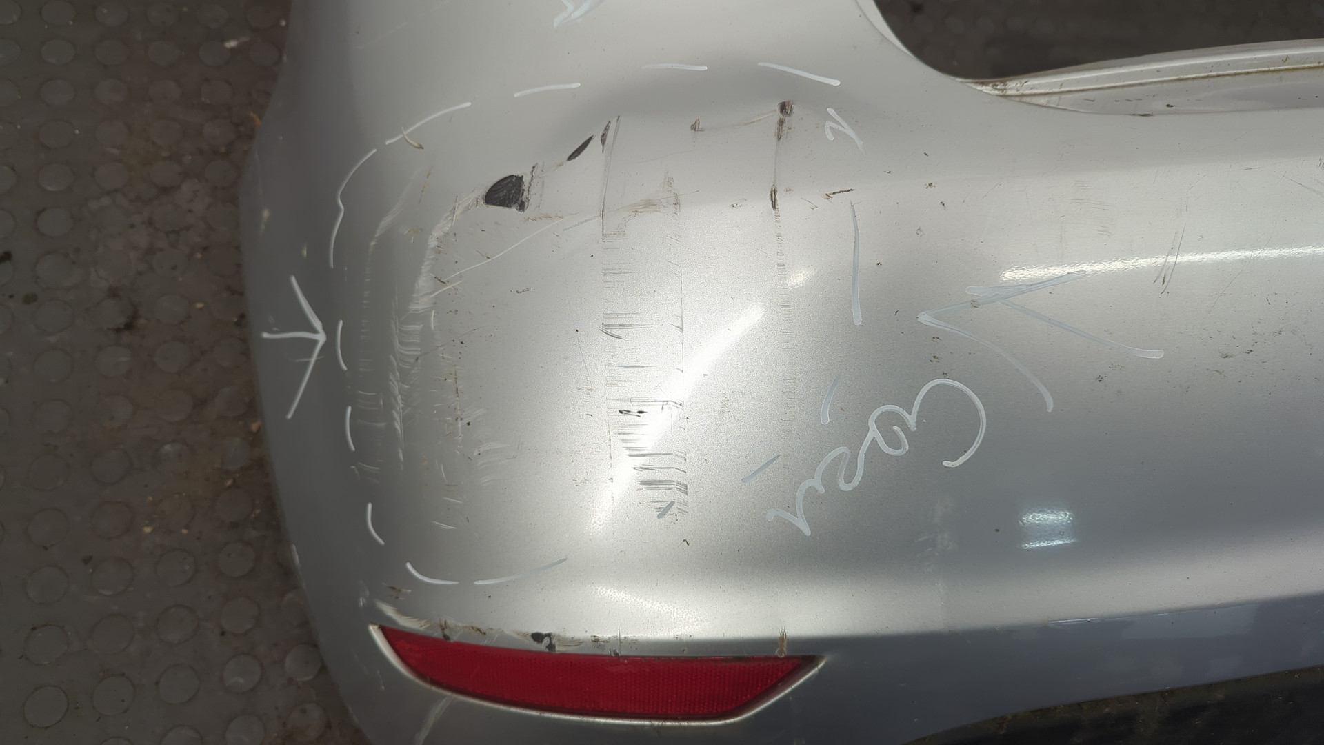 Бампер задний