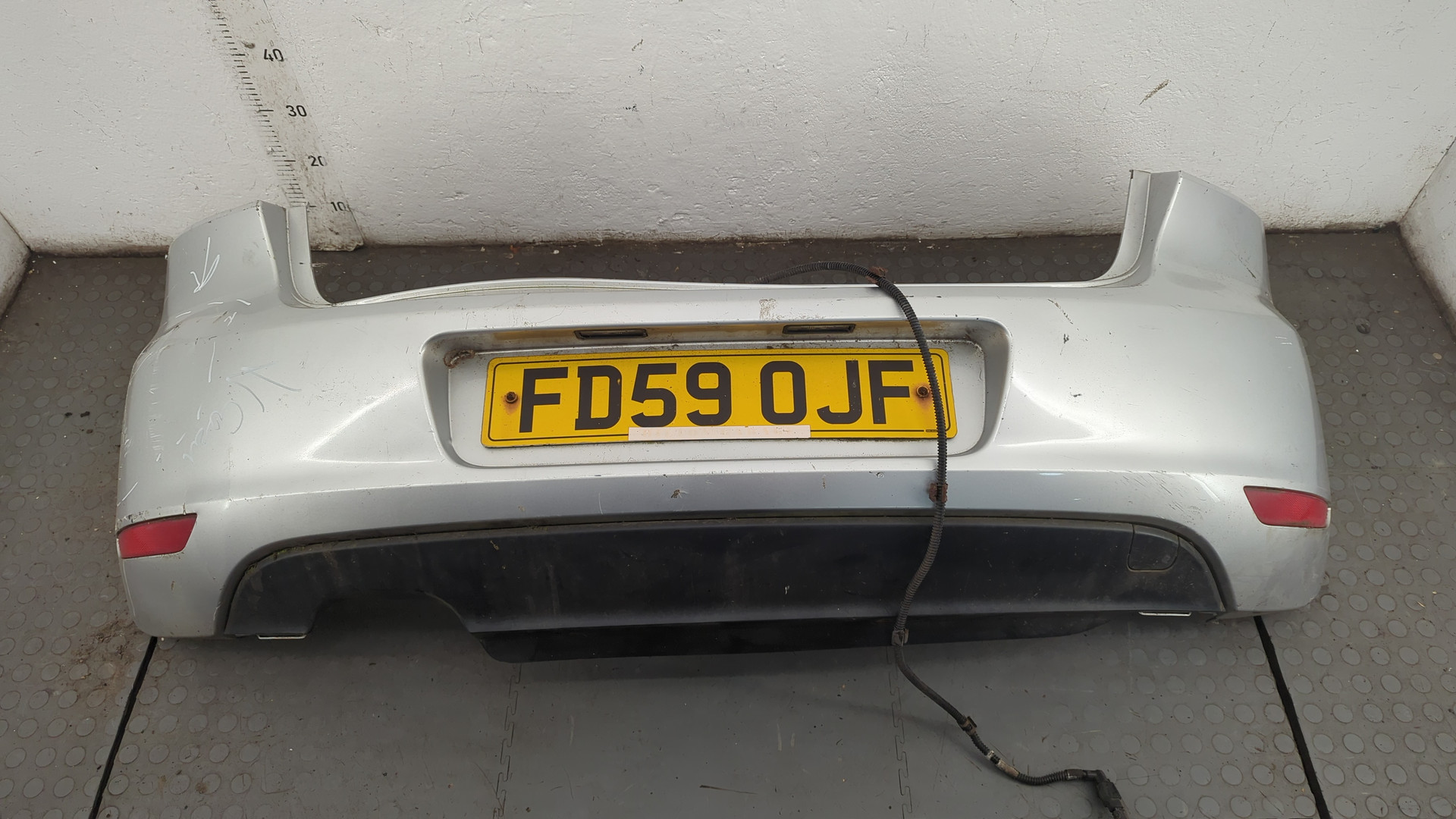 Бампер задний